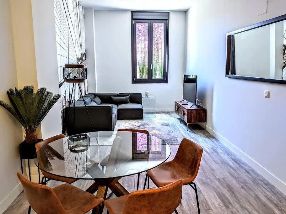 Appartement Historical Center Flat With Pool, Tennis & Parking Málaga Spanje