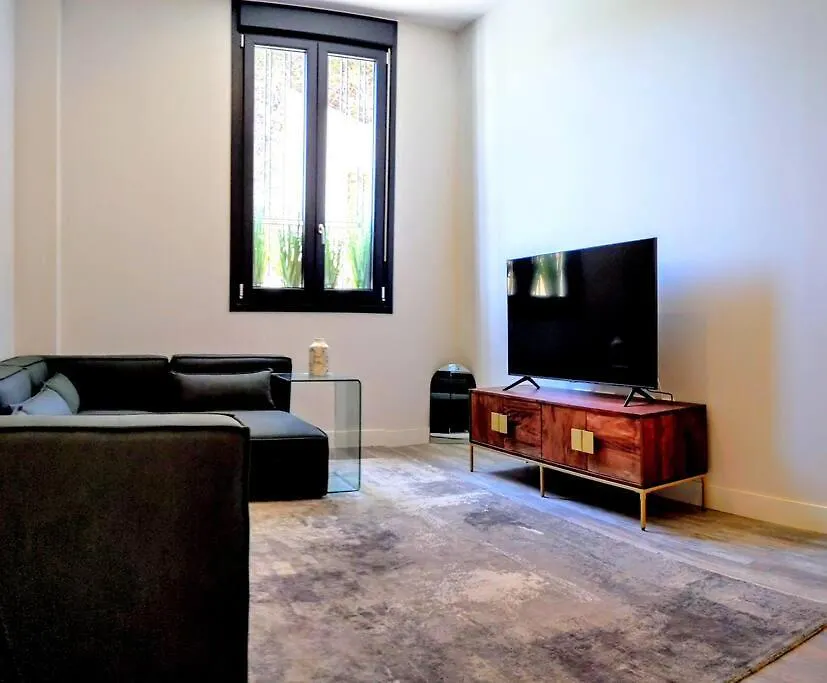Historical Center Flat With Pool, Tennis & Parking Malaga 0*,  Spain